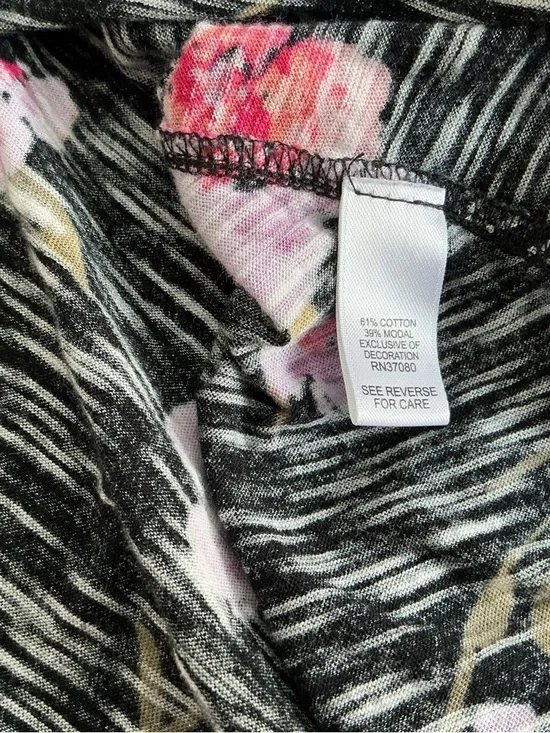 Cato Black Floral Lace-Detail swing top - Picture 5 of 12